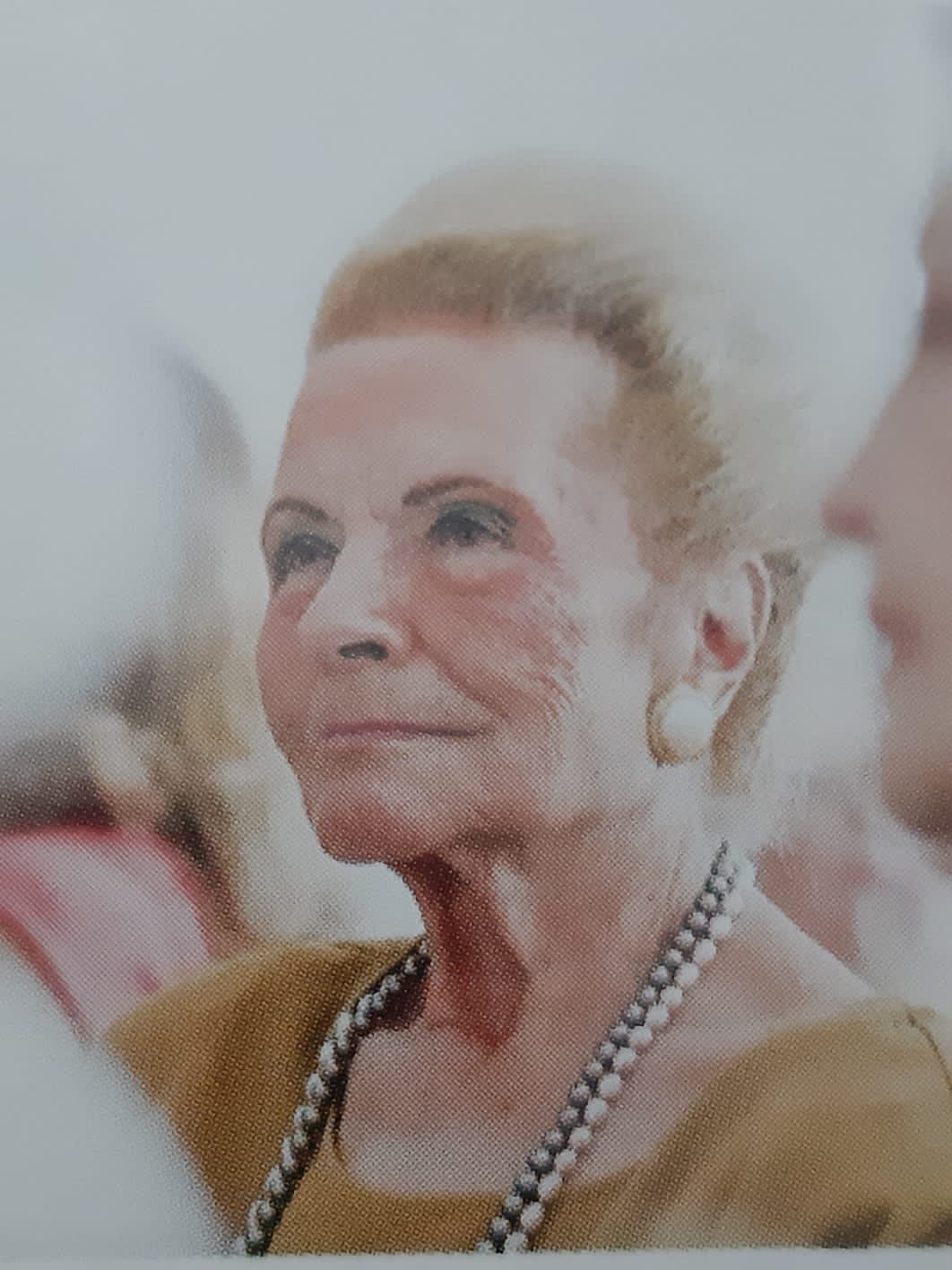 Doña Stella, fundadora